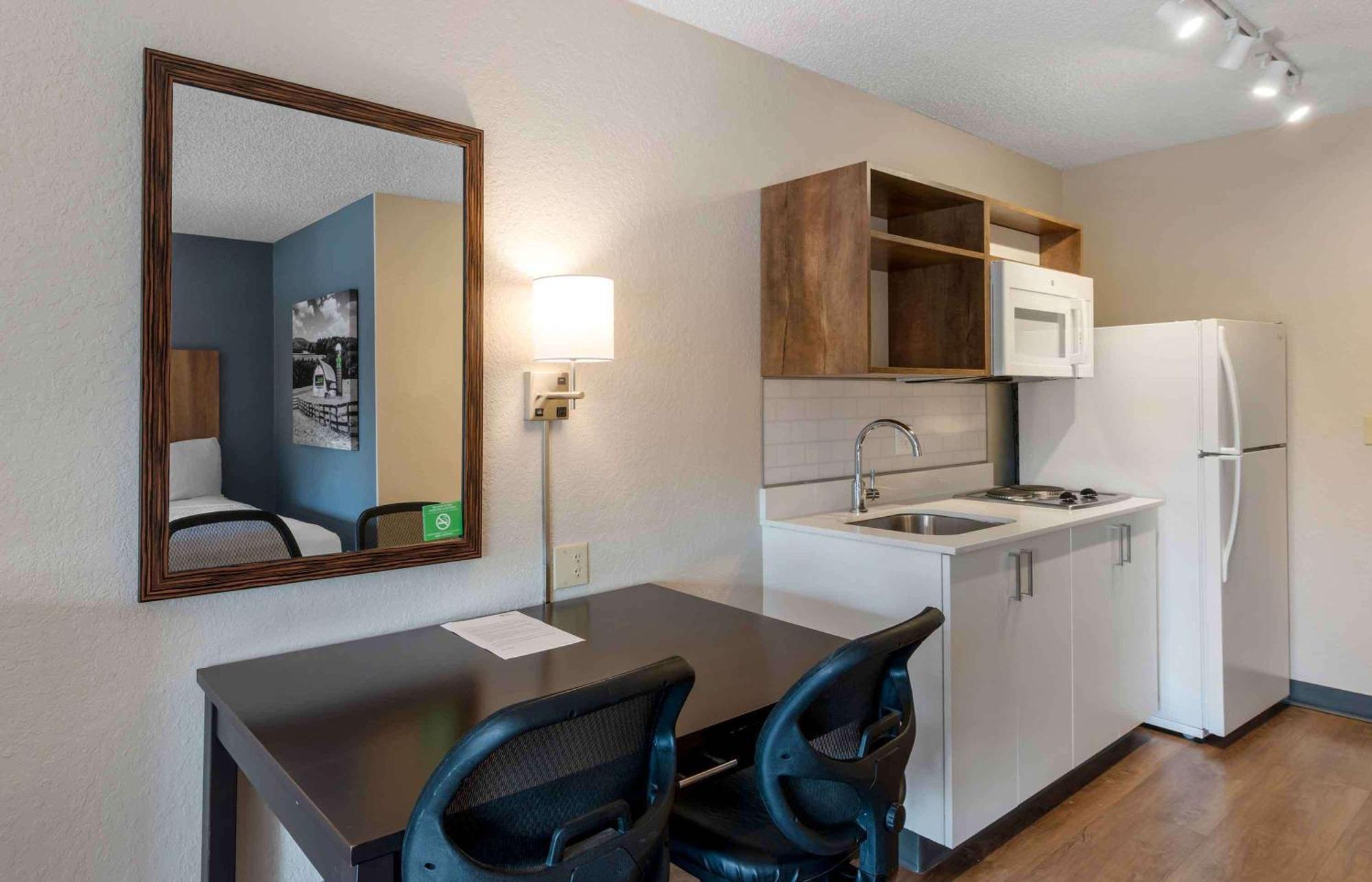 Extended Stay America Premier Suites - Miami - Airport - Doral - 87Th Avenue South Sweetwater Екстер'єр фото