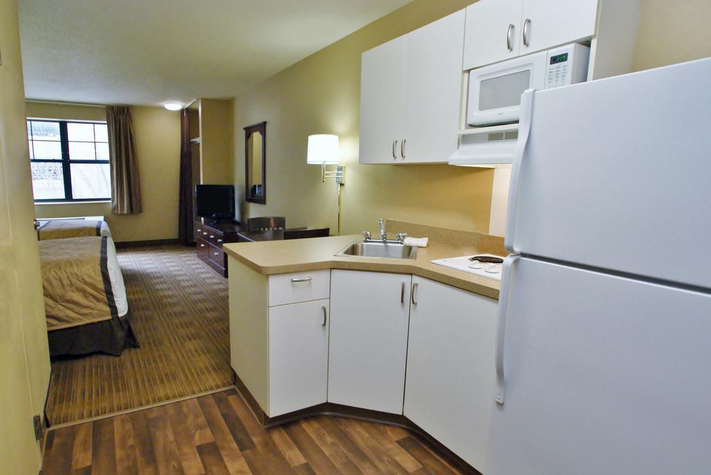 Extended Stay America Premier Suites - Miami - Airport - Doral - 87Th Avenue South Sweetwater Екстер'єр фото